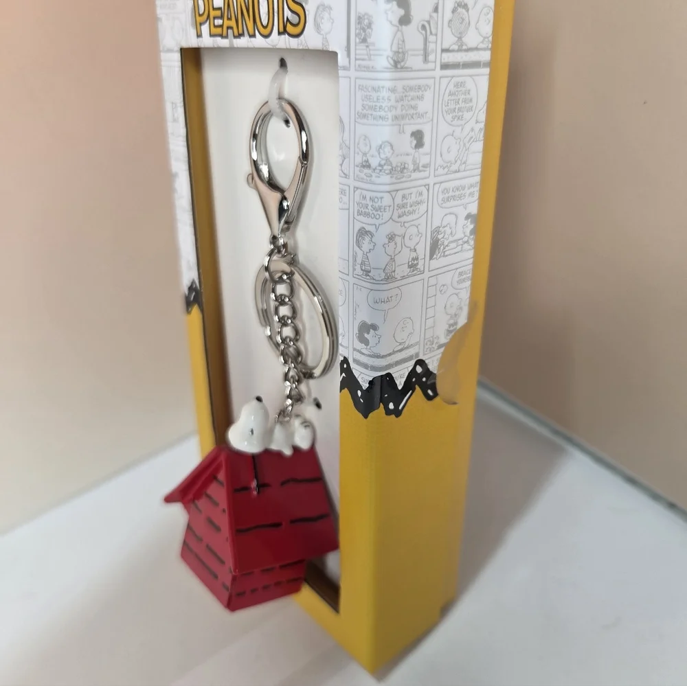 Peanuts bag charm
